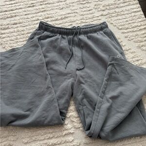 ALO Yoga Gray Wide Leg Pants